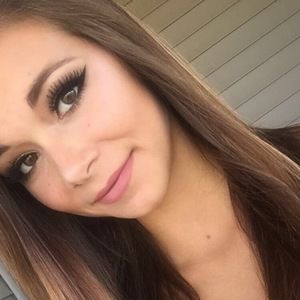 Meet your Posher, Savannah